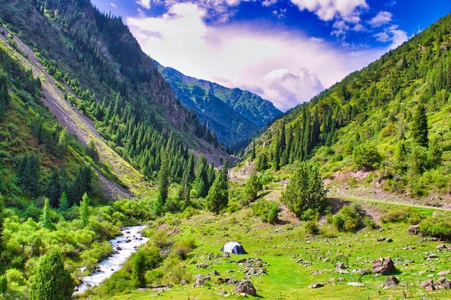 Kirghizistan : Trekking, cheval et nature à couper le souffle