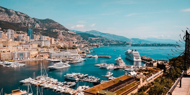 Comment profiter du grand luxe en visitant Monaco ?
